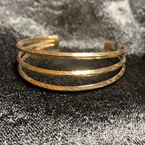 Three Bands Gold Bangle